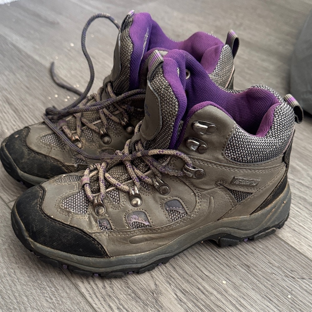 Women's Hiking Boots in Purple and Gray